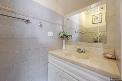 1346 S Lorraine Road #E, Wheaton, IL 60189 - Photo 11