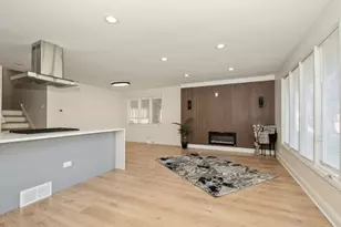 505 E 146th St, Dolton, IL 60419 - Photo 3