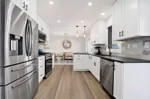 5731 Doe Cir, Westmont, IL 60559 - Photo 13