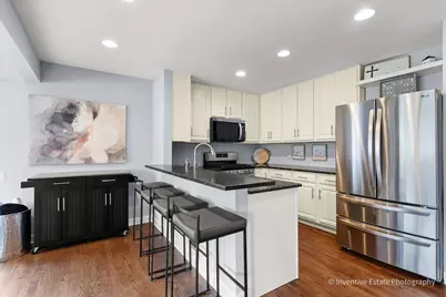 884 Bristol Drive #-, Barrington, IL 60010 - Photo 7