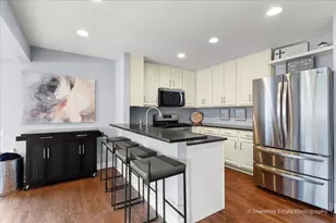 884 Bristol Dr, Barrington, IL 60010 - Photo 7