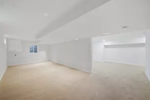 402 Locust Pl, Deerfield, IL 60015 - Photo 27