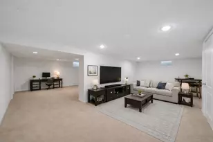 402 Locust Pl, Deerfield, IL 60015 - Photo 25