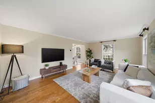 402 Locust Pl, Deerfield, IL 60015 - Photo 3