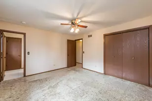 9743 W 16th St, Zion, IL 60099 - Photo 15