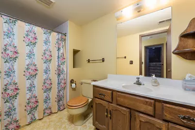 9743 W 16th Street, Zion, IL 60099 - Photo 17