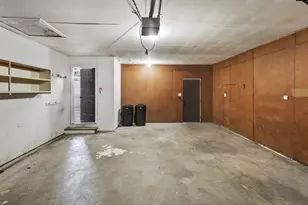 6151 Victoria Dr, Oak Forest, IL 60452 - Photo 17