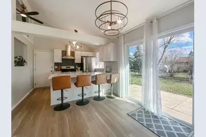 5505 W Shore Drive, McHenry, IL 60050 - Photo 7