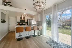 5505 W Shore Dr, McHenry, IL 60050 - Photo 7