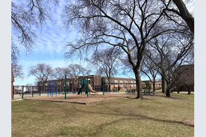 2 Villa Verde Drive #201, Buffalo Grove, IL 60089 - Photo 17