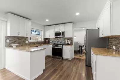 1301 Peshtigo Avenue, Naperville, IL 60564 - Photo 3