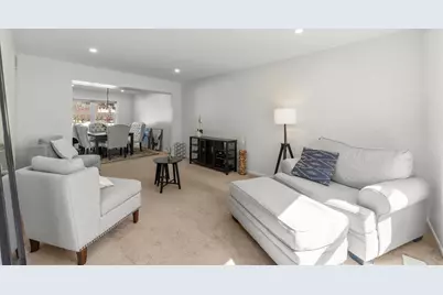 1301 Peshtigo Avenue, Naperville, IL 60564 - Photo 9