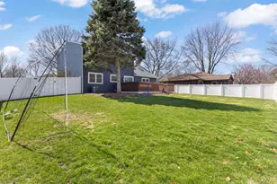 1301 Peshtigo Ave, Naperville, IL 60564 - Photo 25