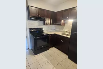 1340 N Main Street #A8, Wheaton, IL 60187 - Photo 5