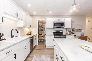 606 Carol Ct, Pontiac, IL 61764 - Photo 13