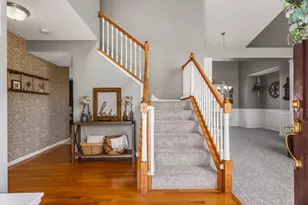 806 Switchgrass Ln, Champaign, IL 61822 - Photo 5
