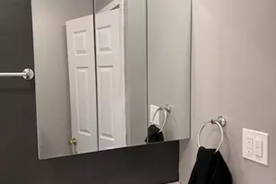 10501 S Corliss Ave, Chicago, IL 60628 - Photo 15