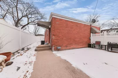 1428 Pickwick Street, Ottawa, IL 61350 - Photo 13