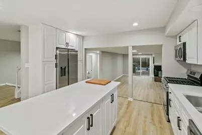 1554 Chickasaw Drive, Naperville, IL 60563 - Photo 9