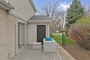 1554 Chickasaw Dr, Naperville, IL 60563 - Photo 3