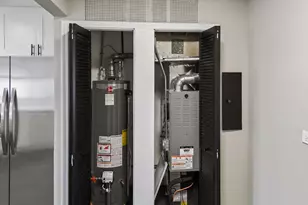 9139 Robinson Ave, Franklin Park, IL 60131 - Photo 9