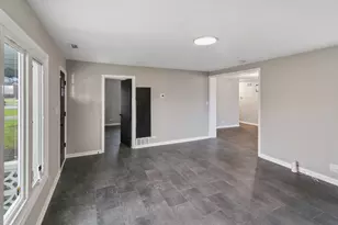 9139 Robinson Ave, Franklin Park, IL 60131 - Photo 5