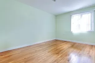 615 Quincy Bridge Ln, Glenview, IL 60025 - Photo 7