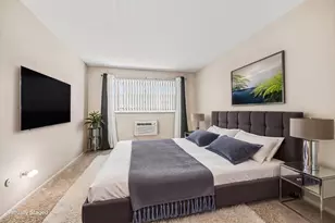 1320 Lore Ln, Lombard, IL 60148 - Photo 7