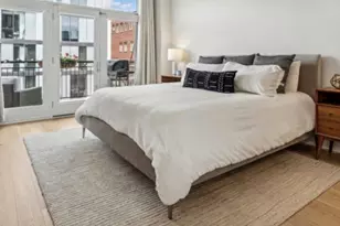 711 W Grand Ave, Chicago, IL 60654 - Photo 13