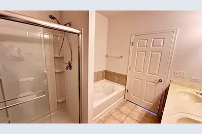 1535 Reserve Lane #1535, Dekalb, IL 60115 - Photo 5