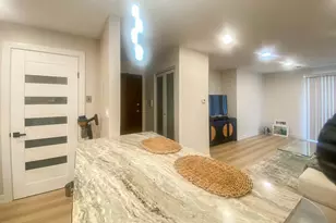 715 W Central Rd, Mount Prospect, IL 60056 - Photo 5