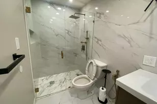 715 W Central Rd, Mount Prospect, IL 60056 - Photo 9