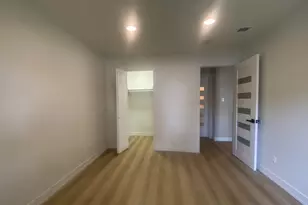 715 W Central Rd, Mount Prospect, IL 60056 - Photo 11