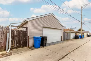 7408 W Addison St, Chicago, IL 60634 - Photo 19