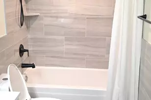 375 Plum Creek Dr, Wheeling, IL 60090 - Photo 13