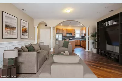 7018 S Paxton Avenue #3N, Chicago, IL 60649 - Photo 3