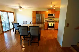 671 Southtowne Dr, Belvidere, IL 61008 - Photo 9