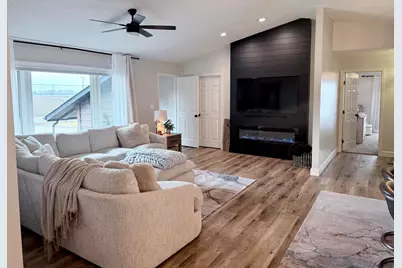 4166 N Christmas Tree Road, Decatur, IL 62521 - Photo 7