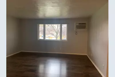 407 E Seminole Street E #5, Dwight, IL 60420 - Photo 3