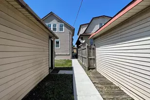 5133 W Wrightwood Ave, Chicago, IL 60639 - Photo 11