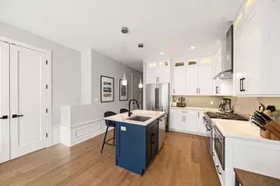 1518 W Thomas St, Chicago, IL 60642 - Photo 9
