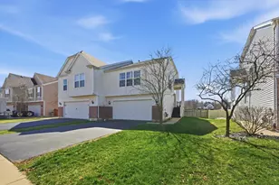 2450 Saddle Ridge Dr, Joliet, IL 60432 - Photo 3