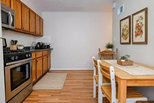 4848 Hull St, Skokie, IL 60077 - Photo 5