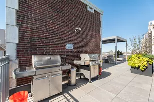 2440 N Lakeview Ave, Chicago, IL 60614 - Photo 21
