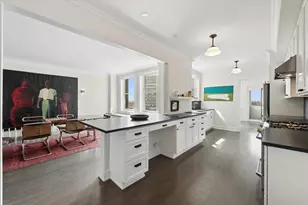 2440 N Lakeview Ave, Chicago, IL 60614 - Photo 9