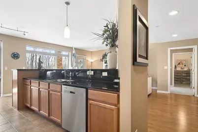 425 Benjamin Drive #202, Vernon Hills, IL 60061 - Photo 11