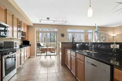425 Benjamin Drive #202, Vernon Hills, IL 60061 - Photo 9