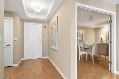 425 Benjamin Drive #202, Vernon Hills, IL 60061 - Photo 3