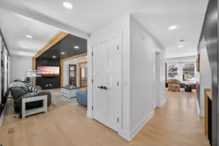 221 Olesen Dr, Naperville, IL 60540 - Photo 5