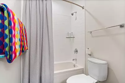 3033 N Clybourn Avenue #1, Chicago, IL 60618 - Photo 25